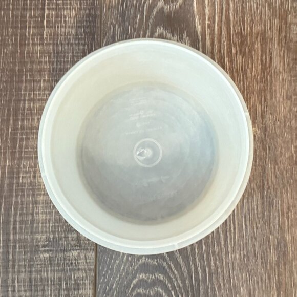 Vintage Tupperware Handolier Canisters – Set of 2 - Picture 12 of 16